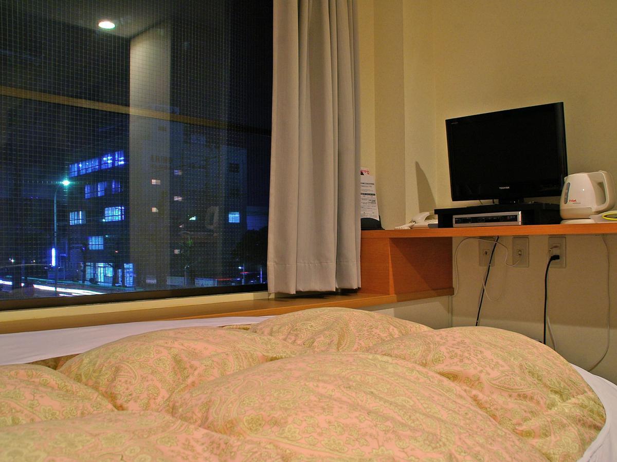 Business Hotel Sakigake Honkan ฮิเมจิ ภายนอก รูปภาพ
