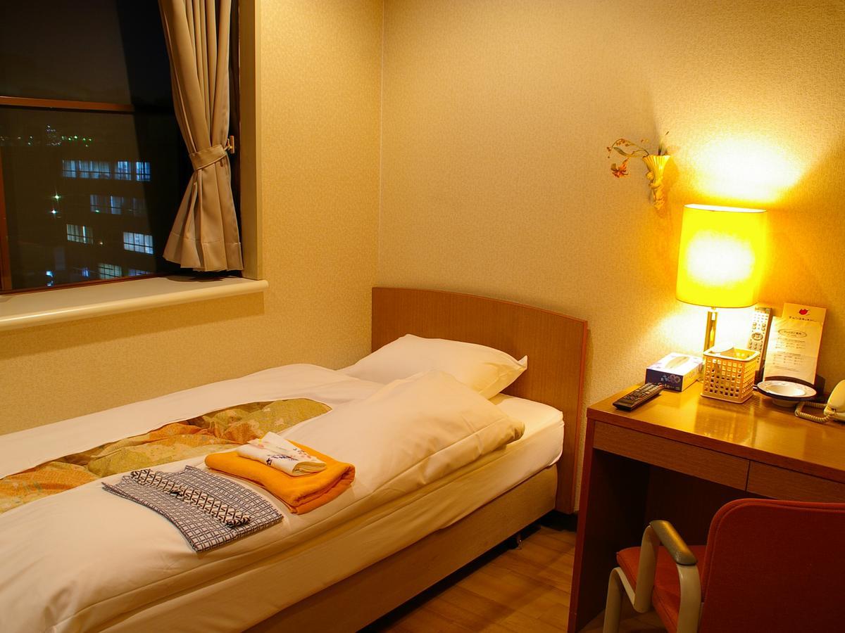 Business Hotel Sakigake Honkan ฮิเมจิ ภายนอก รูปภาพ